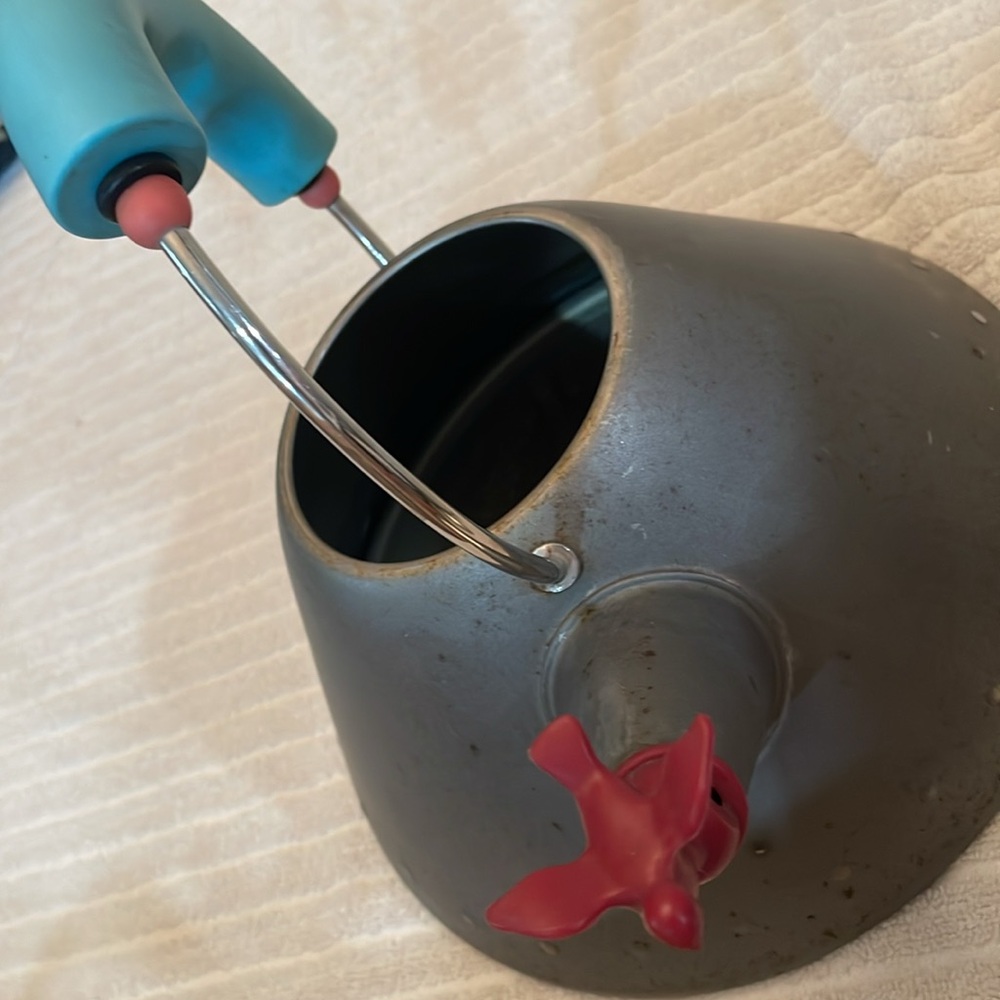 Alessi Whistling Bird Tea Kettle with Blue Handle and Red Bird - Vintage, Retro - Picture 3 of 12